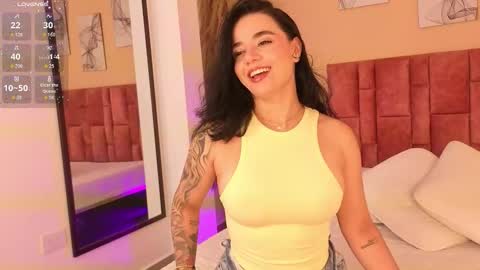 Snapshot of emmy_danielss chatting on March 28, 2026, 11:32 am emmy_danielss online show from March 28, 2026, 11:32 am