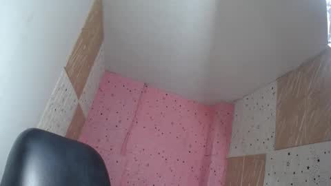 emmy_durant online show from November 5, 2025, 8:20 pm