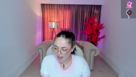 Emmy Walker online show from February 16, 2025, 3:27 pm