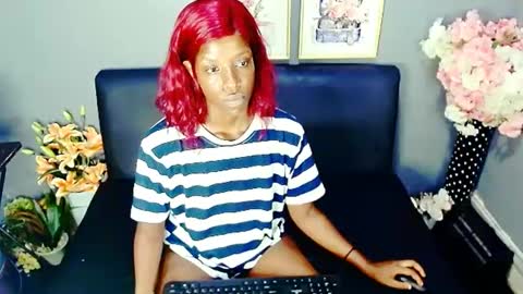 Snapshot of emmybae69 chatting on February 28, 2025, 10:06 pm emma online show from February 28, 2025, 10:06 pm