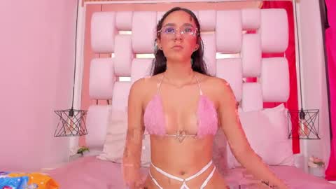 emmy online show from October 3, 2025, 8:39 pm