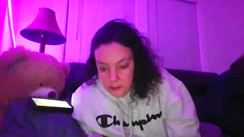 Snapshot of emnm696babii chatting on February 25, 2026, 12:09 am emnm696babii online show from February 25, 2026, 12:09 am