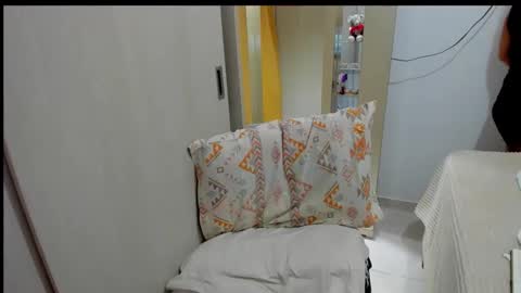 Snapshot of emperatriztapia chatting on November 29, 2025, 12:57 am emperatriztapia online show from November 29, 2025, 12:57 am