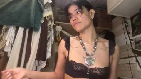Snapshot of empressmeplease chatting on May 14, 2026, 4:36 pm empressmeplease online show from May 14, 2026, 4:36 pm