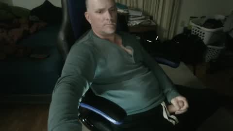 Snapshot of emsguy1 chatting on September 20, 2025, 2:56 am Matt online show from September 20, 2025, 2:56 am