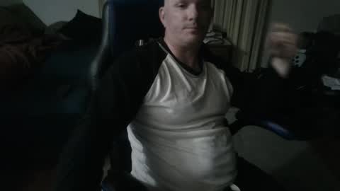 Snapshot of emsguy1 chatting on October 23, 2025, 4:01 am Matt online show from October 23, 2025, 4:01 am