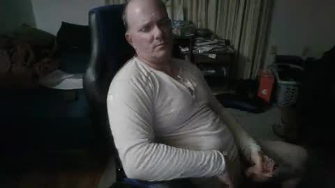 Snapshot of emsguy1 chatting on January 16, 2026, 6:06 am Matt online show from January 16, 2026, 6:06 am