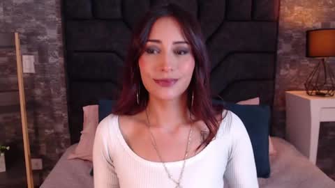 Snapshot of emy_fg chatting on May 6, 2026, 7:08 pm Emy online show from May 6, 2026, 7:08 pm