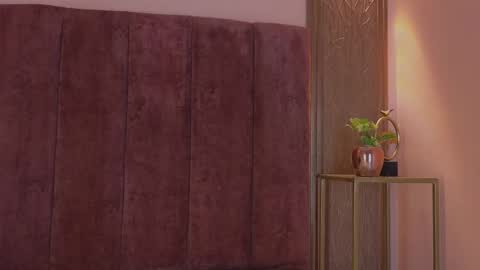 Emy online show from November 8, 2025, 9:35 pm