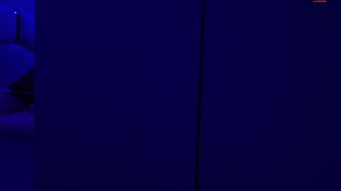 Emy  online show from October 30, 2025, 11:44 am