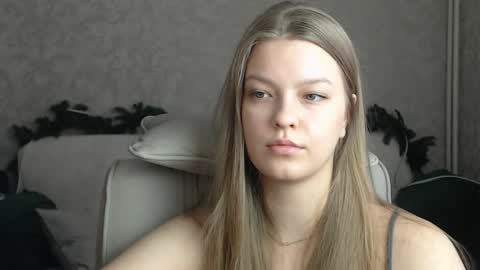 Snapshot of emysway chatting on January 31, 2025, 4:36 am EmySway online show from January 31, 2025, 4:36 am