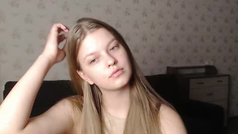 Snapshot of emysway chatting on February 10, 2025, 4:36 pm EmySway online show from February 10, 2025, 4:36 pm