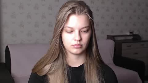 EmySway online show from December 1, 2025, 11:37 am