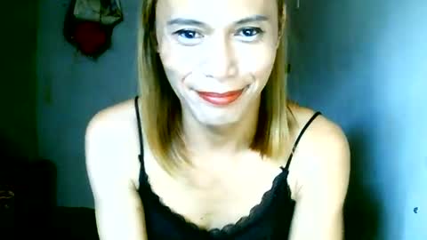 CHUN LY online show from June 26, 2026, 12:48 am