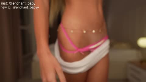 Snapshot of enchant_baby_ chatting on September 21, 2025, 7:15 pm My name is Eva online show from September 21, 2025, 7:15 pm