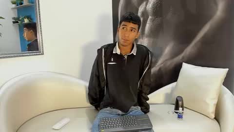 Ender online show from November 6, 2025, 2:07 pm