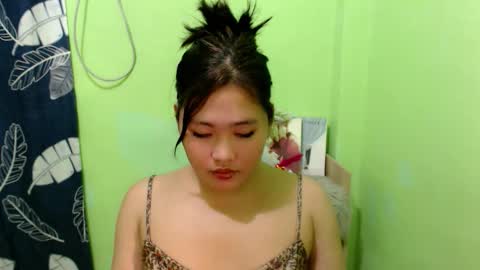 Snapshot of endlessllove_eva chatting on October 15, 2025, 5:24 pm Eva online show from October 15, 2025, 5:24 pm