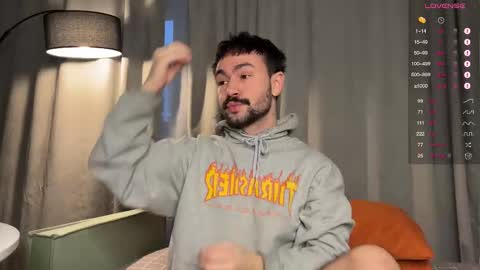 Snapshot of enen_glo chatting on December 19, 2025, 7:15 am Enen online show from December 19, 2025, 7:15 am