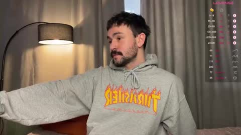 Snapshot of enen_glo chatting on January 9, 2026, 12:19 pm Enen online show from January 9, 2026, 12:19 pm