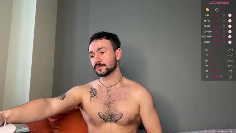 Snapshot of enen_glo chatting on February 19, 2026, 11:06 am Enen online show from February 19, 2026, 11:06 am