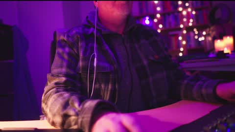 Snapshot of energybra chatting on January 10, 2025, 12:27 am uk online show from January 10, 2025, 12:27 am