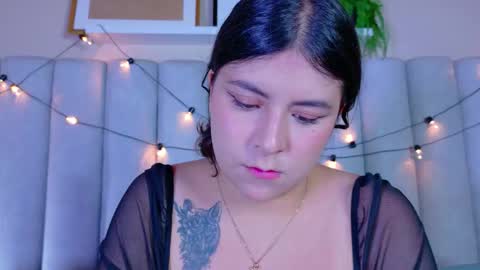 Snapshot of engelstone_ chatting on December 1, 2025, 7:41 pm E N G E L online show from December 1, 2025, 7:41 pm