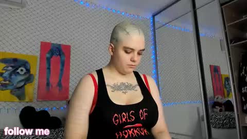 Snapshot of enigmastella chatting on December 14, 2025, 11:37 am enigmastella online show from December 14, 2025, 11:37 am