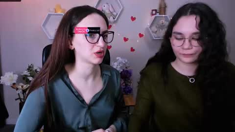 Snapshot of enny_mrr chatting on February 28, 2025, 3:48 pm enny_mrr online show from February 28, 2025, 3:48 pm