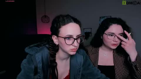 Snapshot of enny_mrr chatting on March 4, 2025, 3:48 pm enny_mrr online show from March 4, 2025, 3:48 pm