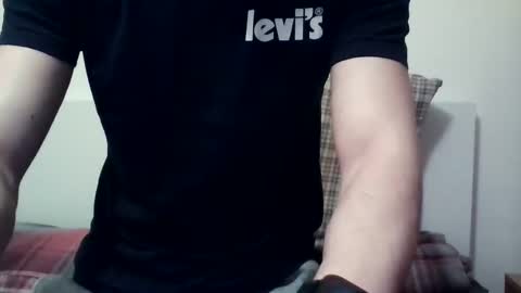 Snapshot of enoch98 chatting on February 26, 2025, 4:24 pm enoch98 online show from February 26, 2025, 4:24 pm