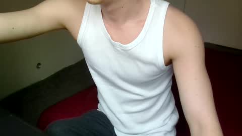 Snapshot of enoch98 chatting on February 27, 2025, 10:04 am enoch98 online show from February 27, 2025, 10:04 am