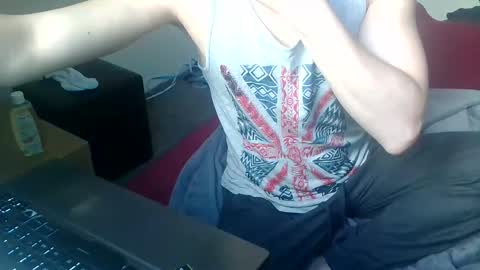 Snapshot of enoch98 chatting on March 5, 2025, 9:27 am enoch98 online show from March 5, 2025, 9:27 am