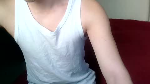 Snapshot of enoch98 chatting on March 7, 2025, 10:45 am enoch98 online show from March 7, 2025, 10:45 am