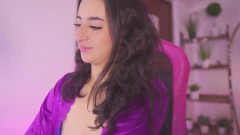 enola holmes1 online show from November 26, 2025, 12:28 pm