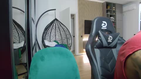 Erik online show from February 24, 2025, 10:47 pm