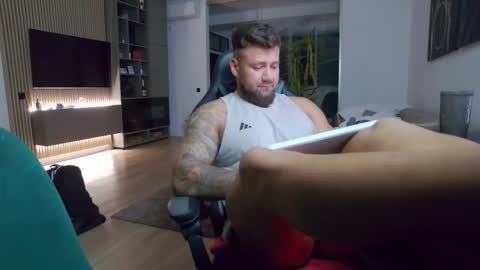 Erik online show from September 11, 2025, 8:20 pm