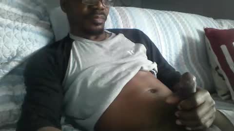 Snapshot of envyme2017 chatting on March 6, 2025, 8:05 pm Envyme2017 online show from March 6, 2025, 8:05 pm