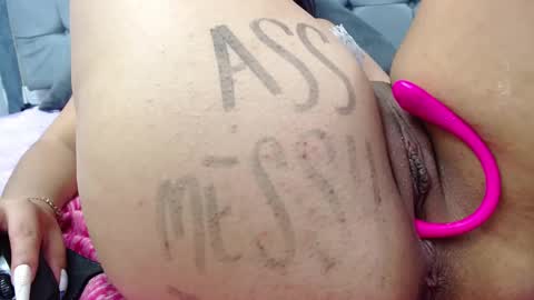 Snapshot of eny_dirty chatting on December 16, 2024, 6:16 pm Enny Dirty online show from December 16, 2024, 6:16 pm