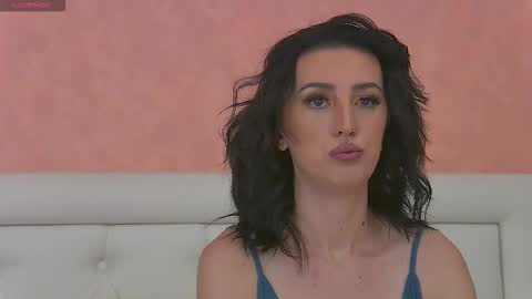 Snapshot of enyahazell chatting on September 14, 2025, 5:45 pm enyahazell online show from September 14, 2025, 5:45 pm