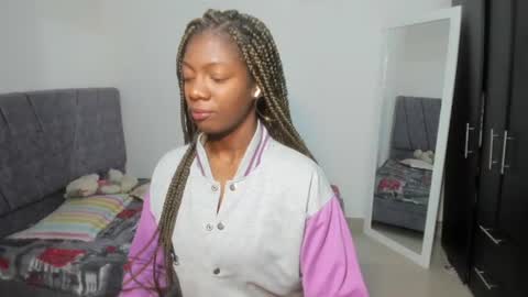 Snapshot of enyelsalas2 chatting on November 21, 2025, 3:00 pm Angela online show from November 21, 2025, 3:00 pm