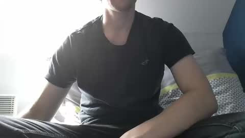enzo41220 online show from May 31, 2026, 3:19 pm