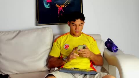 Snapshot of enzo_corleone chatting on May 3, 2026, 12:38 am enzo_corleone online show from May 3, 2026, 12:38 am