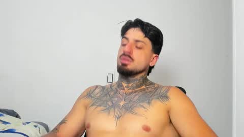 Enzo Aren online show from November 12, 2025, 12:00 am