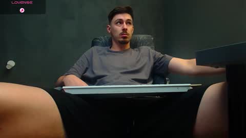 Snapshot of enzorace chatting on September 11, 2025, 5:29 am EnzoRace online show from September 11, 2025, 5:29 am