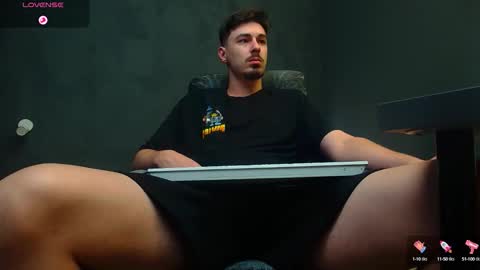 Snapshot of enzorace chatting on September 13, 2025, 4:23 am EnzoRace online show from September 13, 2025, 4:23 am