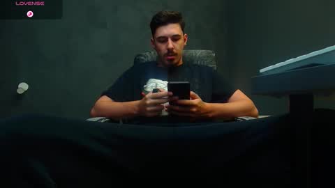 Snapshot of enzorace chatting on September 22, 2025, 4:36 am EnzoRace online show from September 22, 2025, 4:36 am