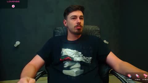 Snapshot of enzorace chatting on November 20, 2025, 6:24 am EnzoRace online show from November 20, 2025, 6:24 am