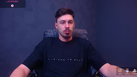 Snapshot of enzorace chatting on December 3, 2025, 6:21 am EnzoRace online show from December 3, 2025, 6:21 am