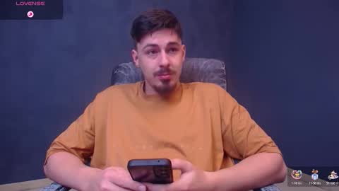 Snapshot of enzorace chatting on December 14, 2025, 7:58 am EnzoRace online show from December 14, 2025, 7:58 am