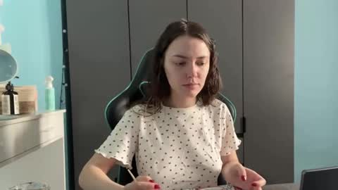 Snapshot of eracloke chatting on February 18, 2026, 2:07 am Lily online show from February 18, 2026, 2:07 am